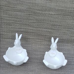 1 Arlington bunny dish